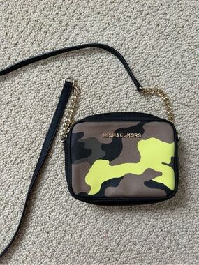 MICHAEL KORS Black/Brown/Neon Yellow Camo Crossbody Bag
